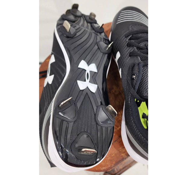 New Under Armour Glyde ST Softball Metal Spike Cleats Size 8.5 Fast Pitch - Picture 5 of 6